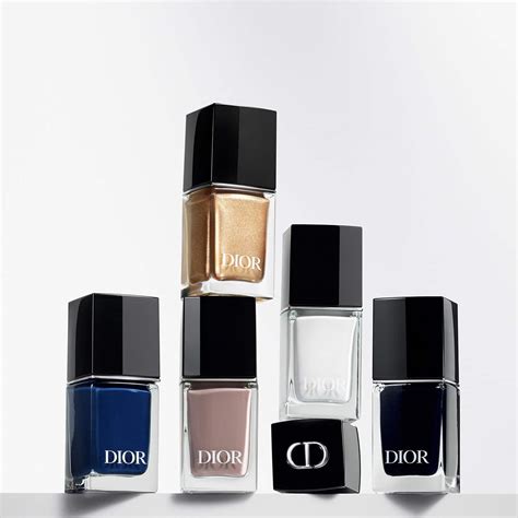 che colore é lo smalto dior pretty|Dior Vernis .